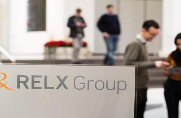 Exploring 10 Leading Global Information and Analytics Companies: RELX Group and Its Competitors